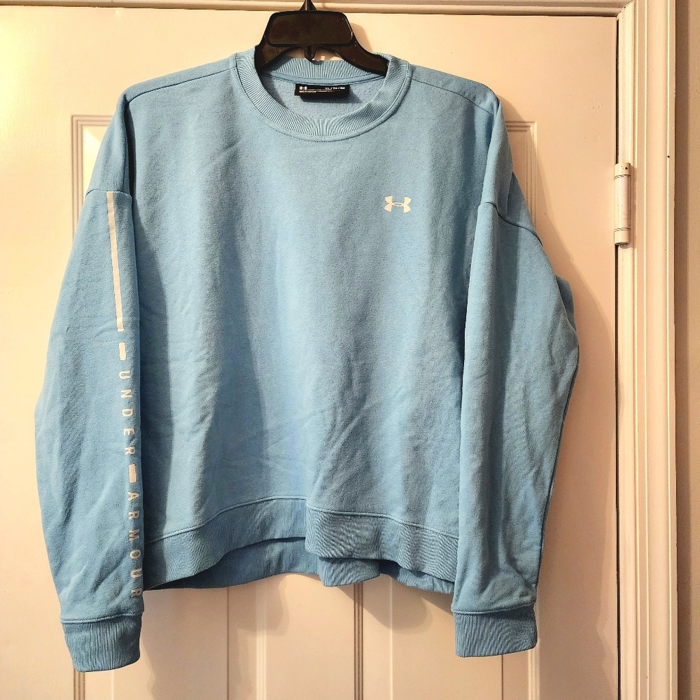 Under Armour Womans loose fitting sweatshirt   size XL